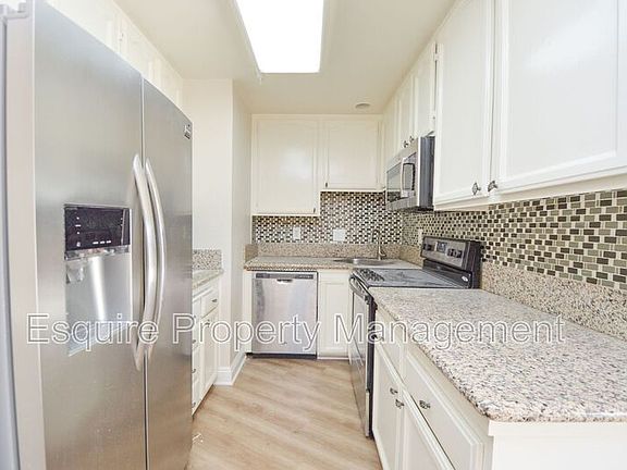 3rd image of 2713 Antonio Dr Unit 208