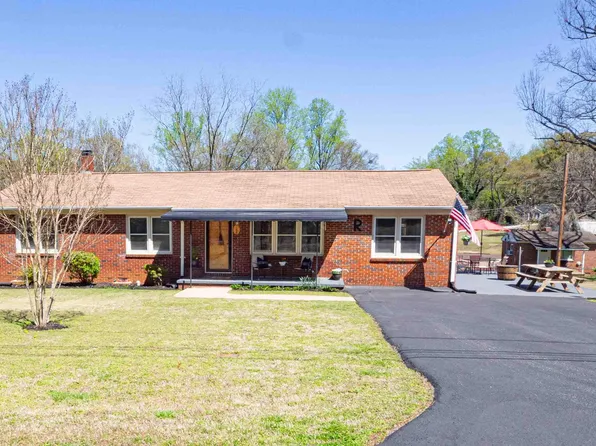 168 Greenway Dr, Cowpens, SC 29330