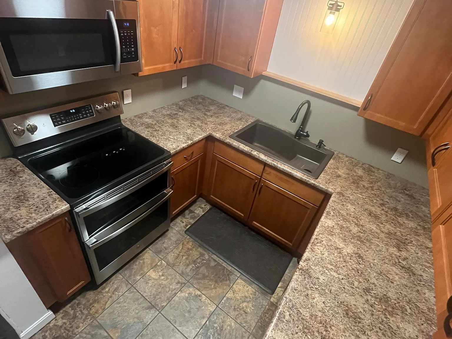 3 bed, 1200 sqft, $2,000 — Photo 4