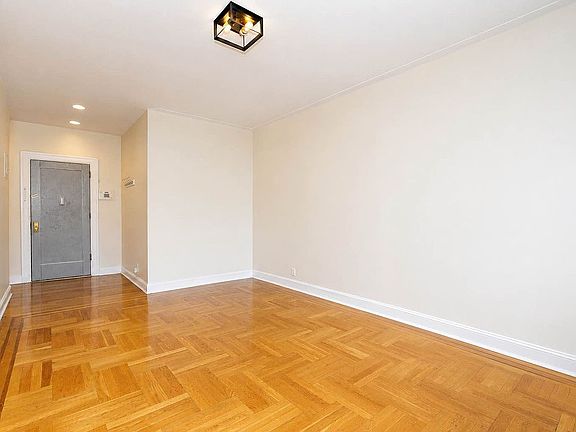 4th image of 255 79th St APT B-1
