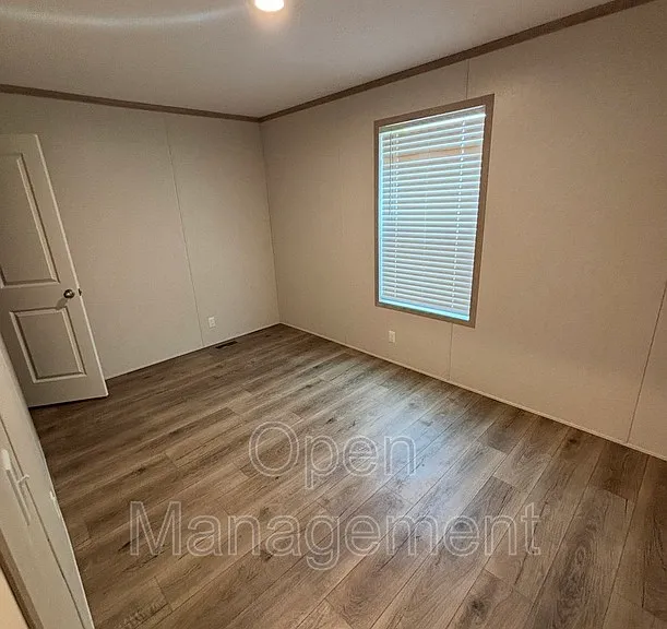 328 Kevin Dr — Photo 8