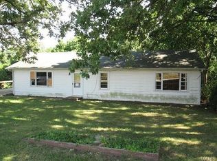 605 W 9th St, Dixon, MO 65459