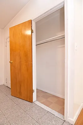 Rented by Ledvech Group | media 8