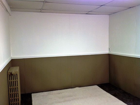 4th image of 639 Elgin Ave #B