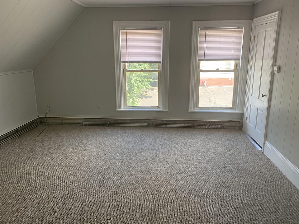2nd image of 107 Broad St #3