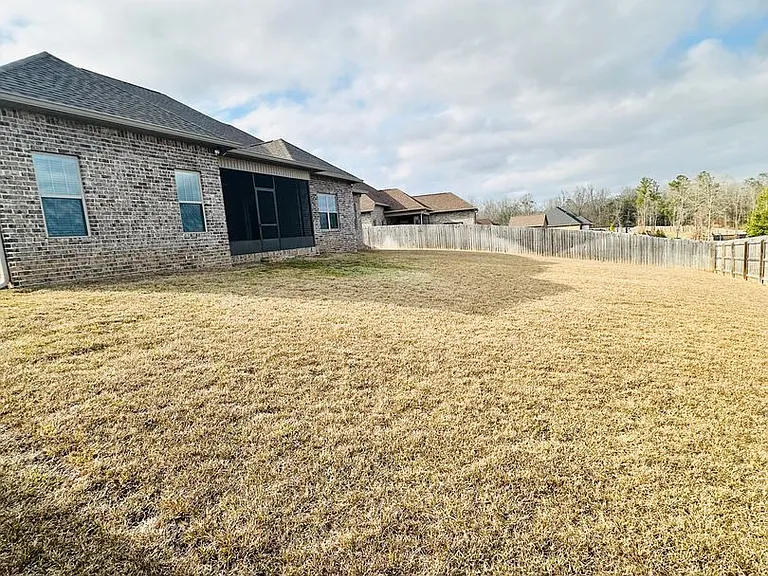 102 Twisted Laurel Ln — Photo 35