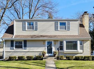 368 Stillwell Dr, Buffalo Grove, IL 60089