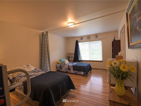 Beautiful floors in large bedrooms