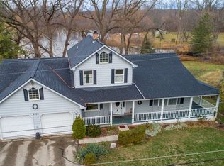 2026 Meadow Ridge Dr, Commerce Township, MI 48390