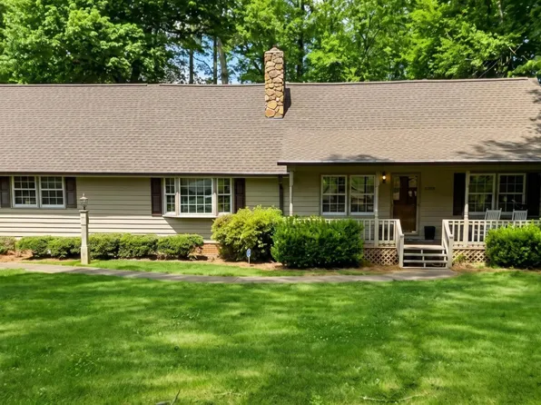 1602 Peace St, Henderson, NC 27536