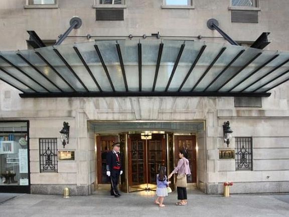 5th image of 101 W 55th St #307
