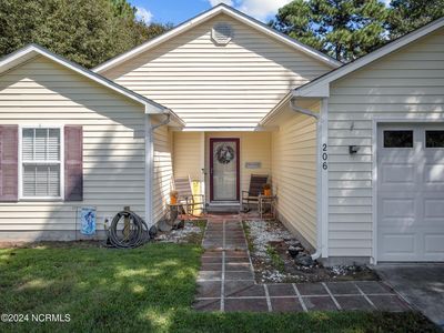 206 Blueberry Court, Hubert, NC, 28539