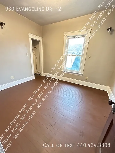 Building Photo - 930 Evangeline Rd #2