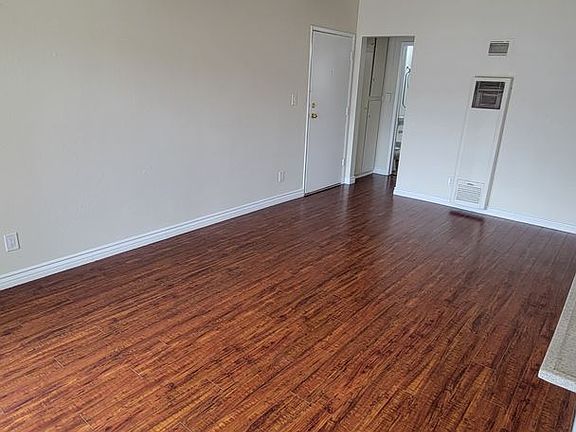 4th image of 242 W Verdugo Ave APT 9