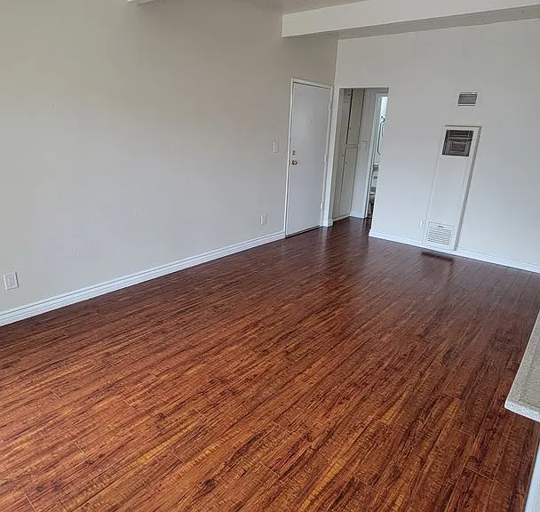 Park Verdugo Apartments — Photo 32