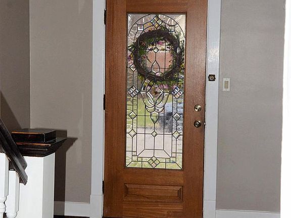 4th image of 2233 Woodford Pl