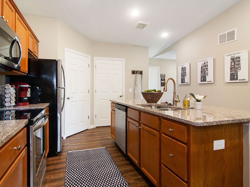 Cook, Dine and Entertain in a Kitchen with a Full Pantry
