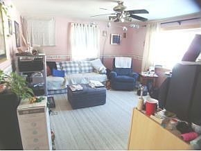 5th image of 136 Westwood Dr