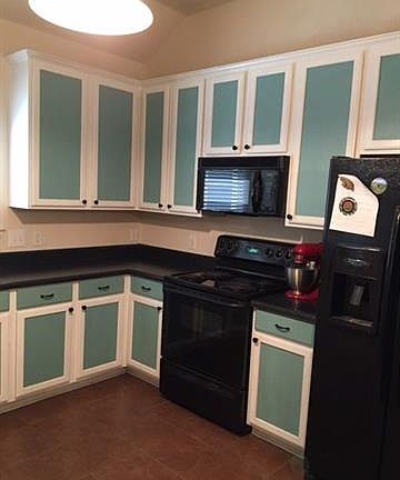 4th image of 9900 Lexington Dr