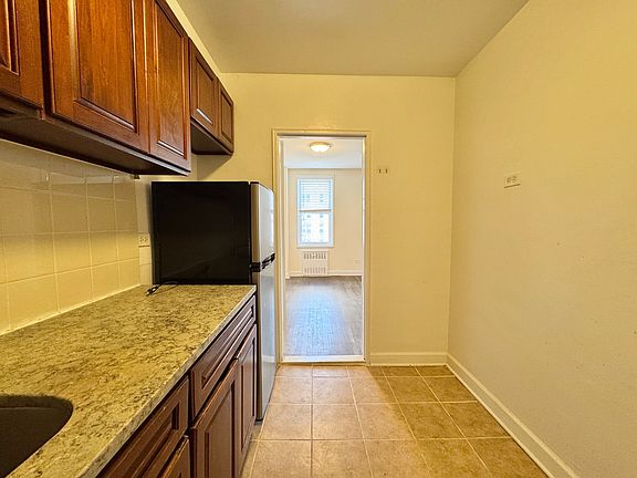 5th image of 143-48 41st Ave #5B