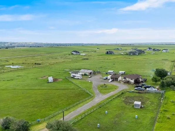 378052 16th St W, Okotoks, AB T1S 6A4