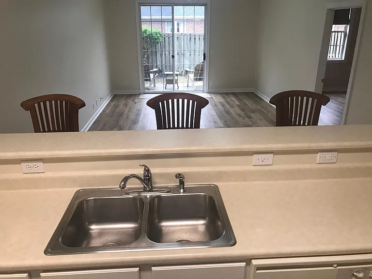 5006 Carleton Dr #95 — Photo 13