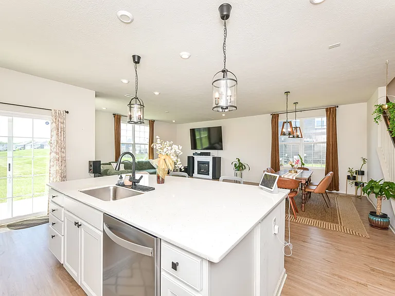 6907 Seattle Slew Dr — Photo 17