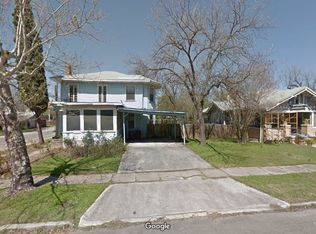 1045 W Craig Pl, San Antonio, TX 78201