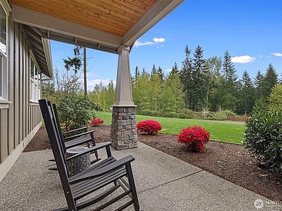 5th image of 26410 12th Drive NW