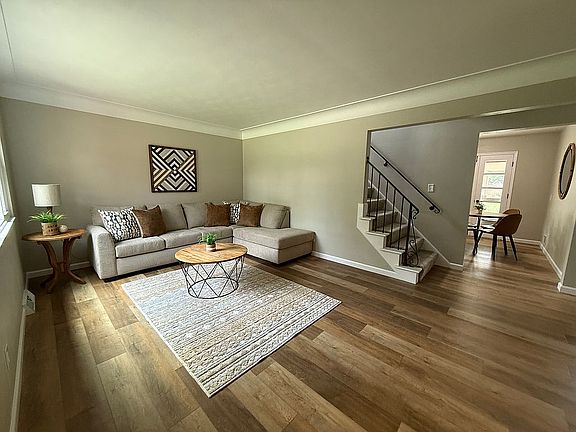3rd image of 3212 Keemont Dr