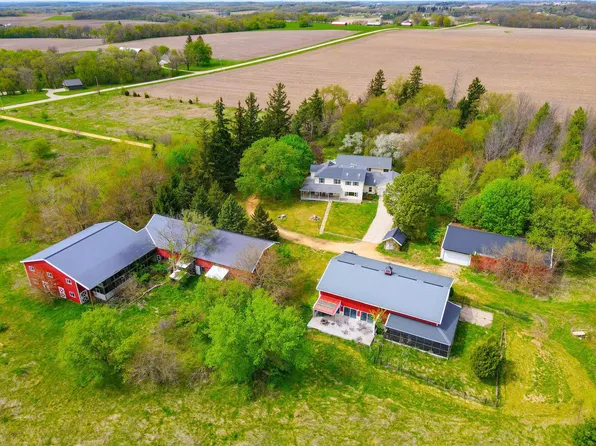 2296 Tower Dr, Stoughton, WI 53589