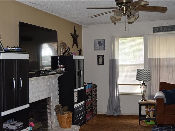 2nd image of 1612 Montclair Dr #1614