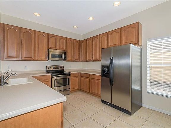 5th image of 9125 Oak Fern Dr