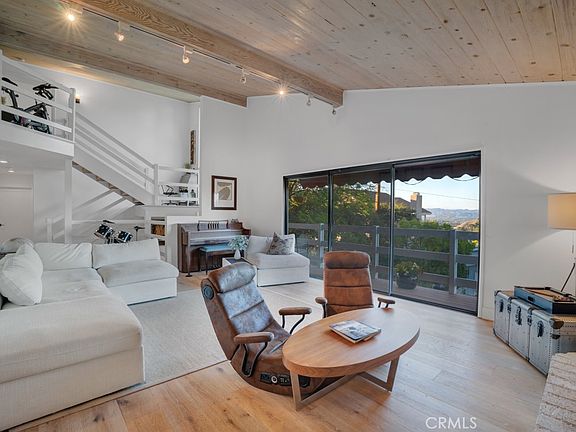 4th image of 23680 Summit Dr