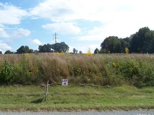 4 Parker Ln, Milan, TN 38358
