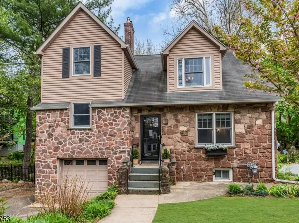 10 Passaic Ave, Roseland Boro, NJ 07068