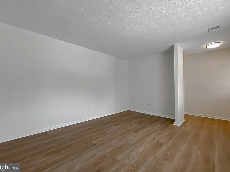 2094 Chapelside Ct — Photo 13