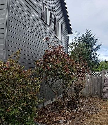 5th image of 1127 Railroad Dr