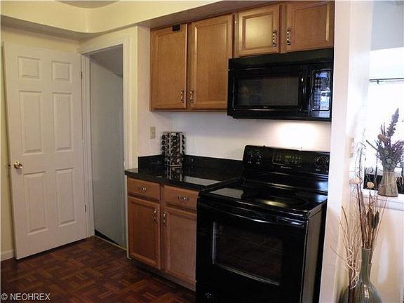 5th image of 5361 E 132nd St