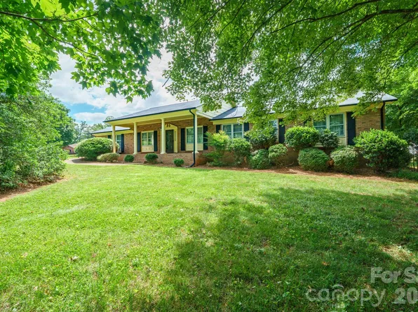 1602 Arden Dr, Lincolnton, NC 28092