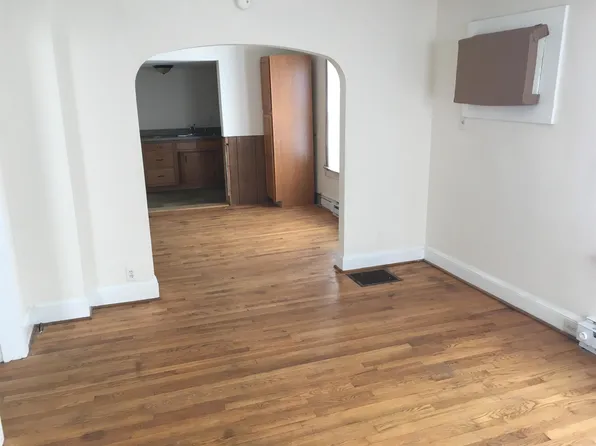 702 Porter Ave, Martinsburg, WV 25401