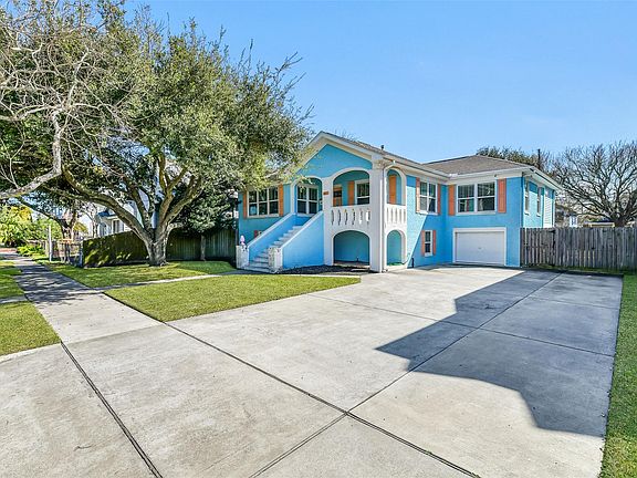 3rd image of 3807 Avenue R