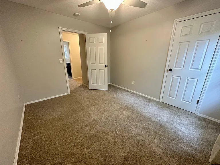 12937 Weatherfield Dr — Photo 24
