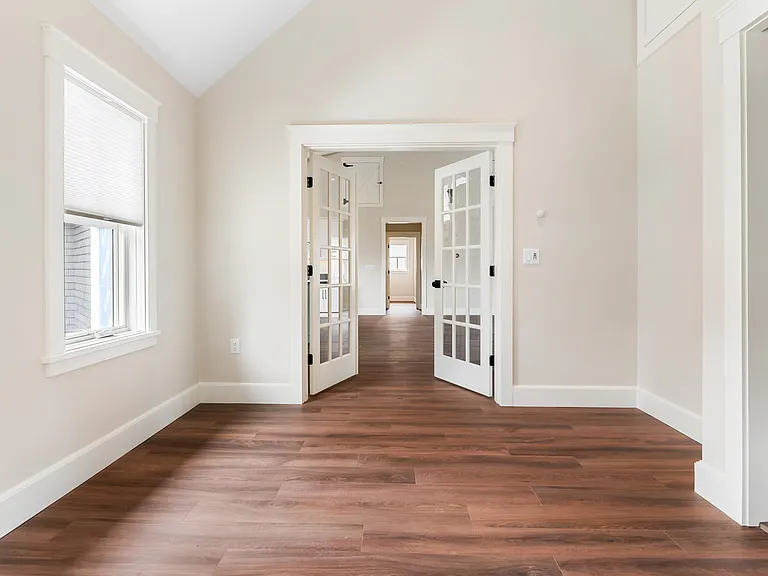 669 Lincoln Ave — Photo 12
