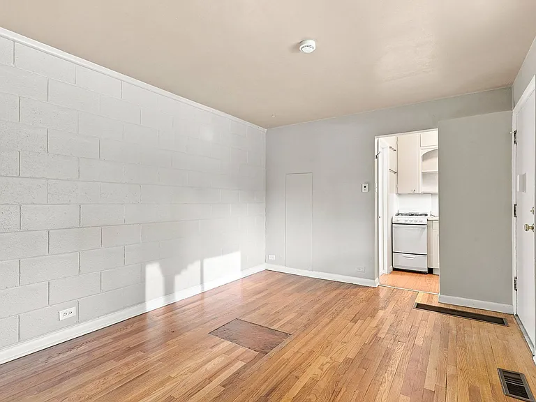 The Bethana Apartments — Photo 25