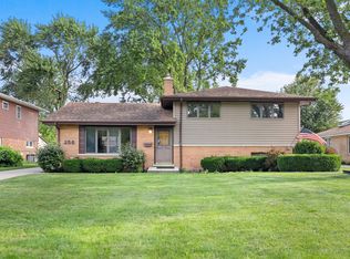 256 Tee Ln, Bloomingdale, IL 60108