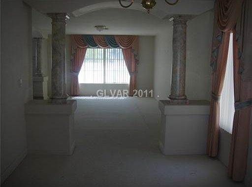 5th image of 9164 Lawton Pine Ave