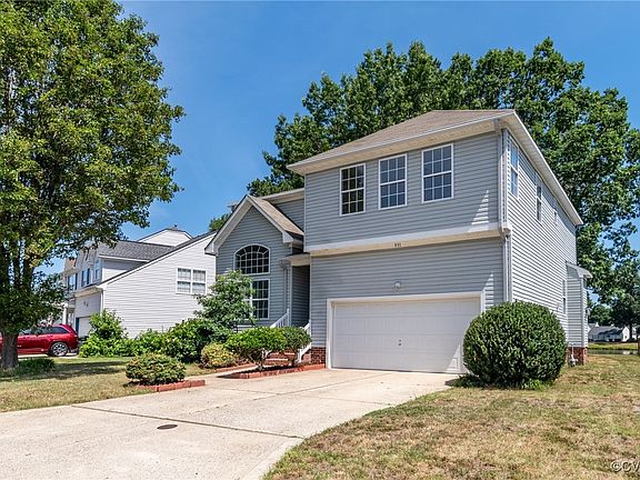 3rd image of 931 Foxboro Dr