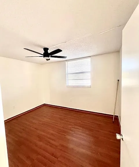 7425 Bay Island Dr S #203 — Photo 8