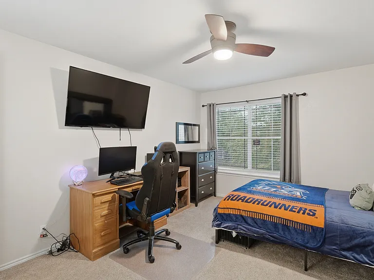 2909 Ashwood Rd — Photo 33